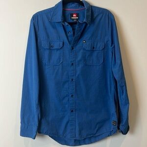 Quicksilver Men’s Small Blue Button Down 100% cotton shirt surf casual collar